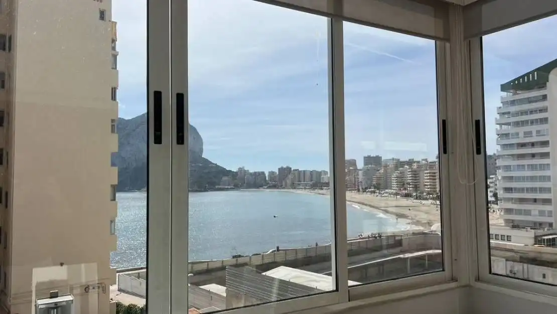 Dormitori de Apartament en venda en Calpe / Calp amb Aire condicionat i Terrassa