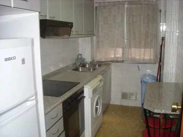 Kitchen of Flat for rent in Zaragoza  with Heating, Parquet flooring and Furnished