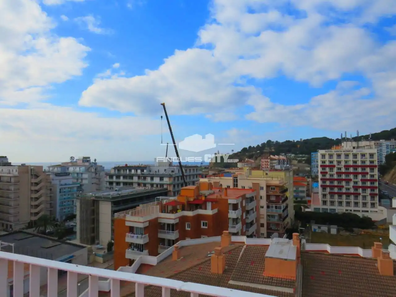 Vista exterior de Piso de alquiler en Calella con Aire acondicionado, Calefacción y Terraza