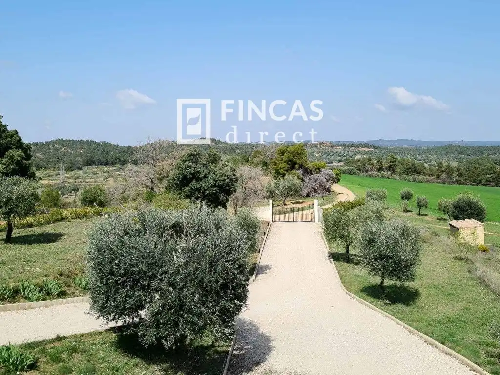 Finca rústica en venda a V6P8+CX, Cretas