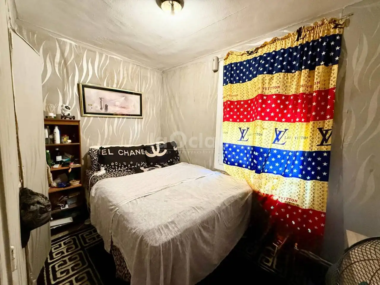 Bedroom of Flat for sale in Vic