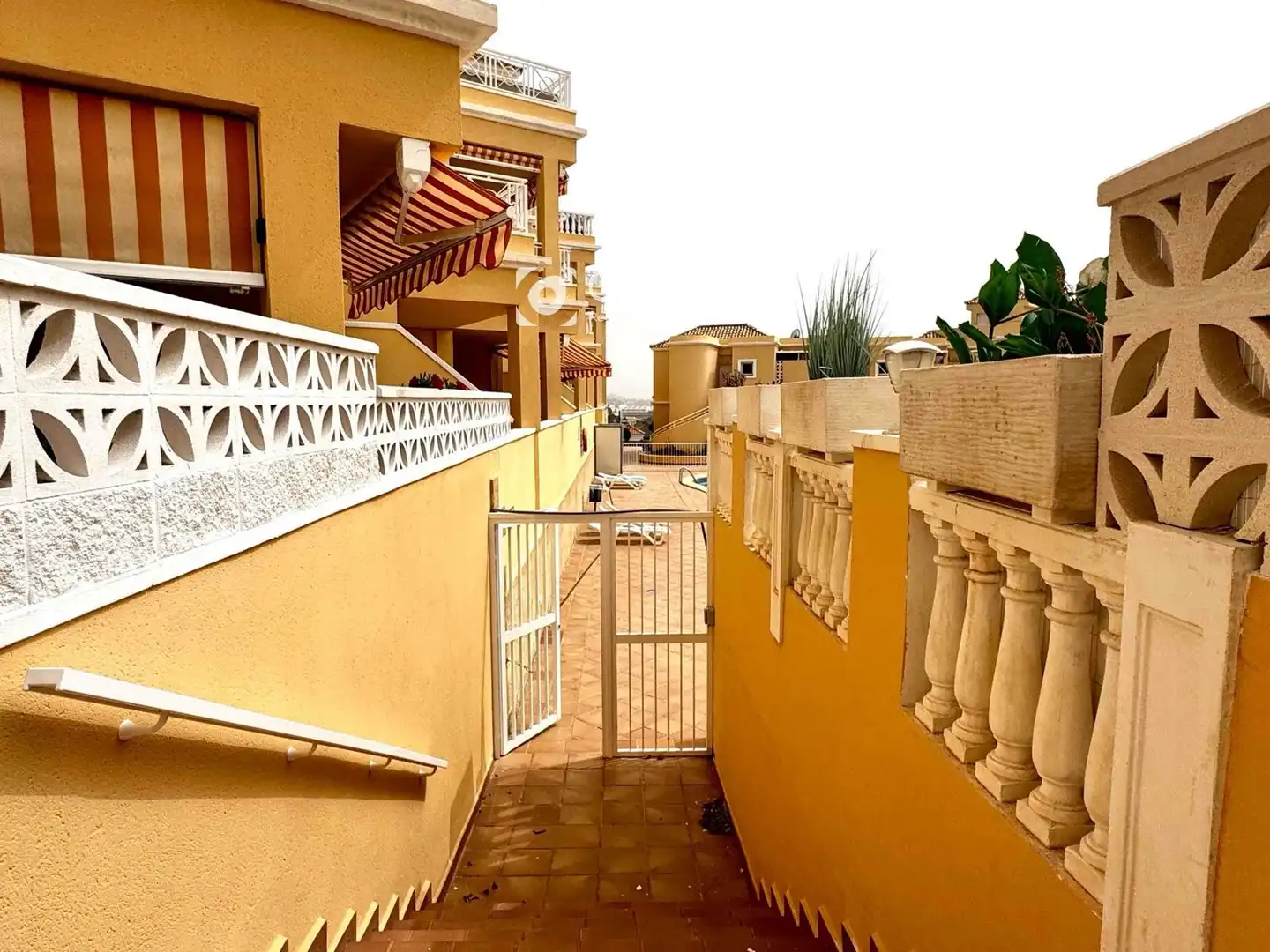 Terrasse von Wohnung zum Verkauf in Adeje mit Terrasse, Abstellraum und Schwimmbad