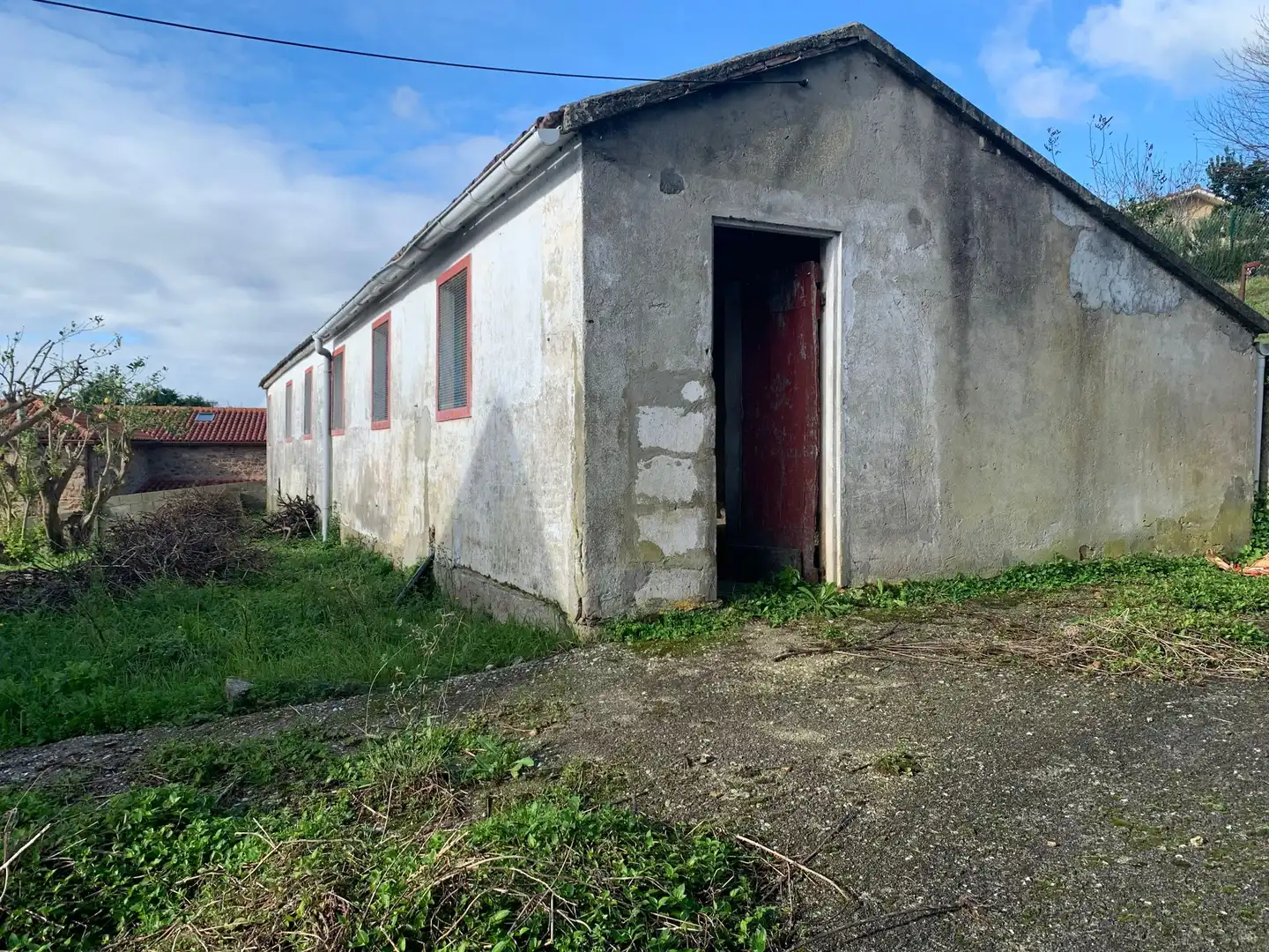 Vista exterior de Casa o xalet en venda en Narón amb Jardí privat