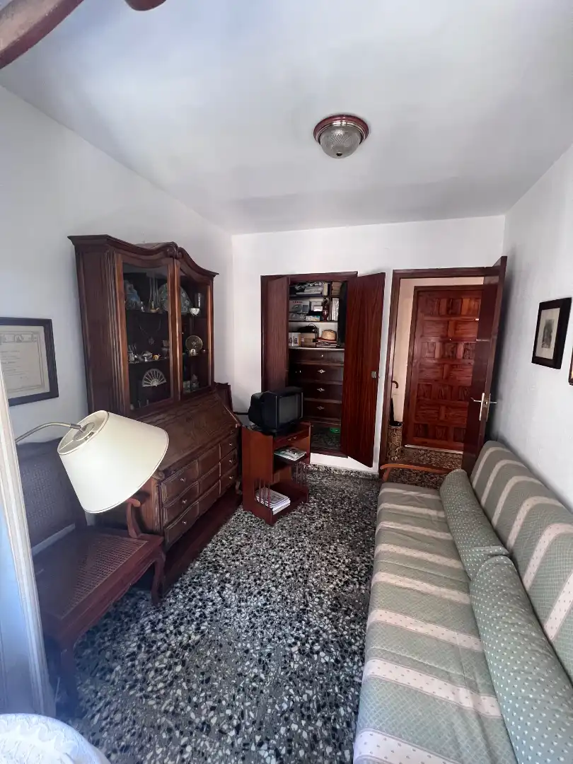 Sala de estar de Piso en venta en Jaén con Aire acondicionado, Calefacción y Amueblado