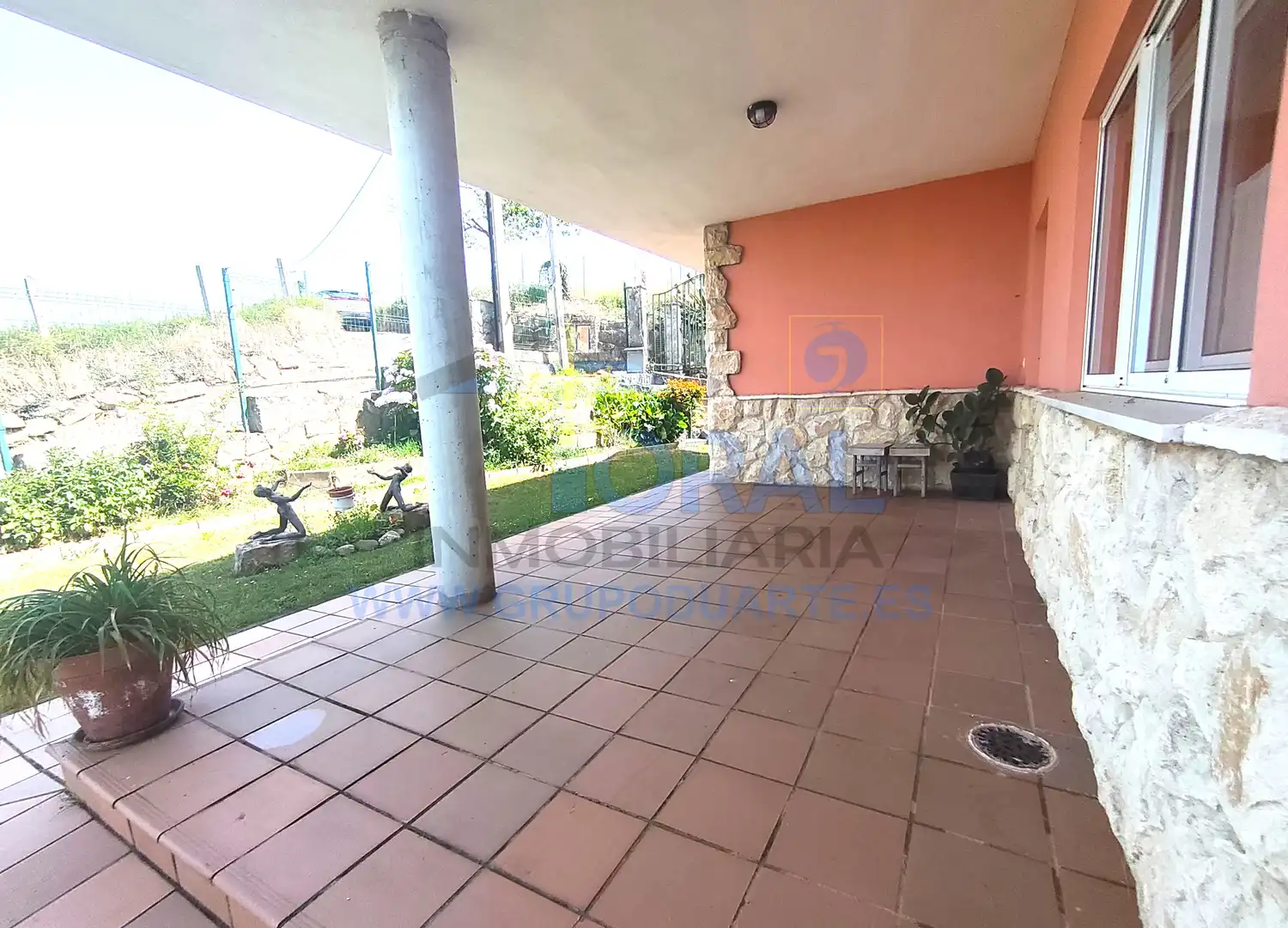 Terrassa de Casa o xalet en venda en Siero amb Calefacció, Jardí privat i Parquet