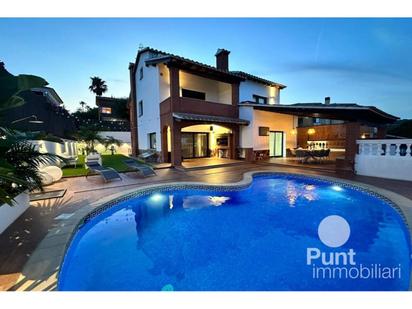 Swimming pool of House or chalet for sale in Premià de Dalt  with Air Conditioner, Heating and Private garden