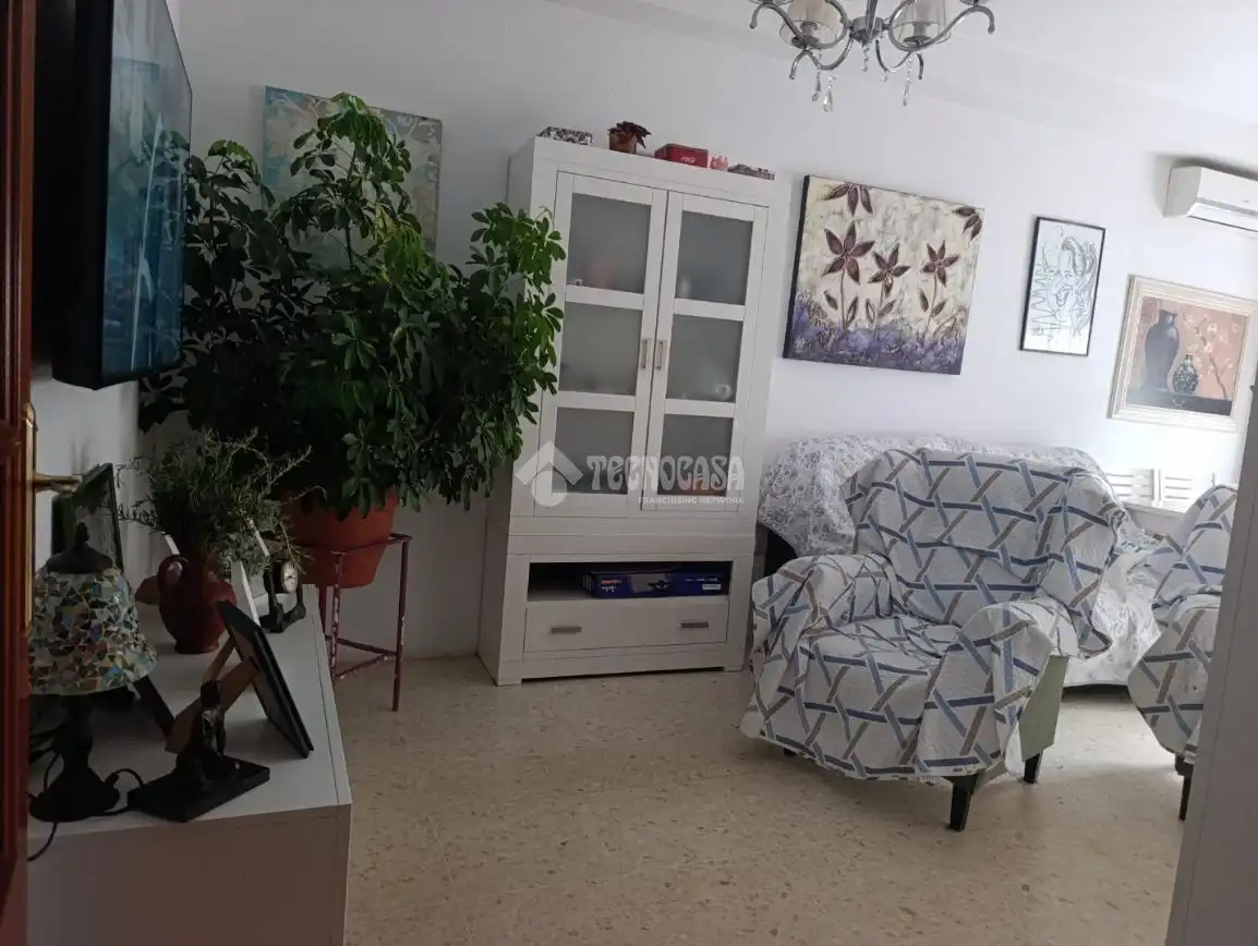 Sala de estar de Dúplex en venta en Valverde de Leganés con Aire acondicionado y Balcón