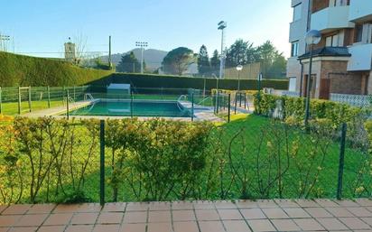 Piscina de Àtic en venda en Bárcena de Cicero amb Calefacció, Jardí privat i Traster