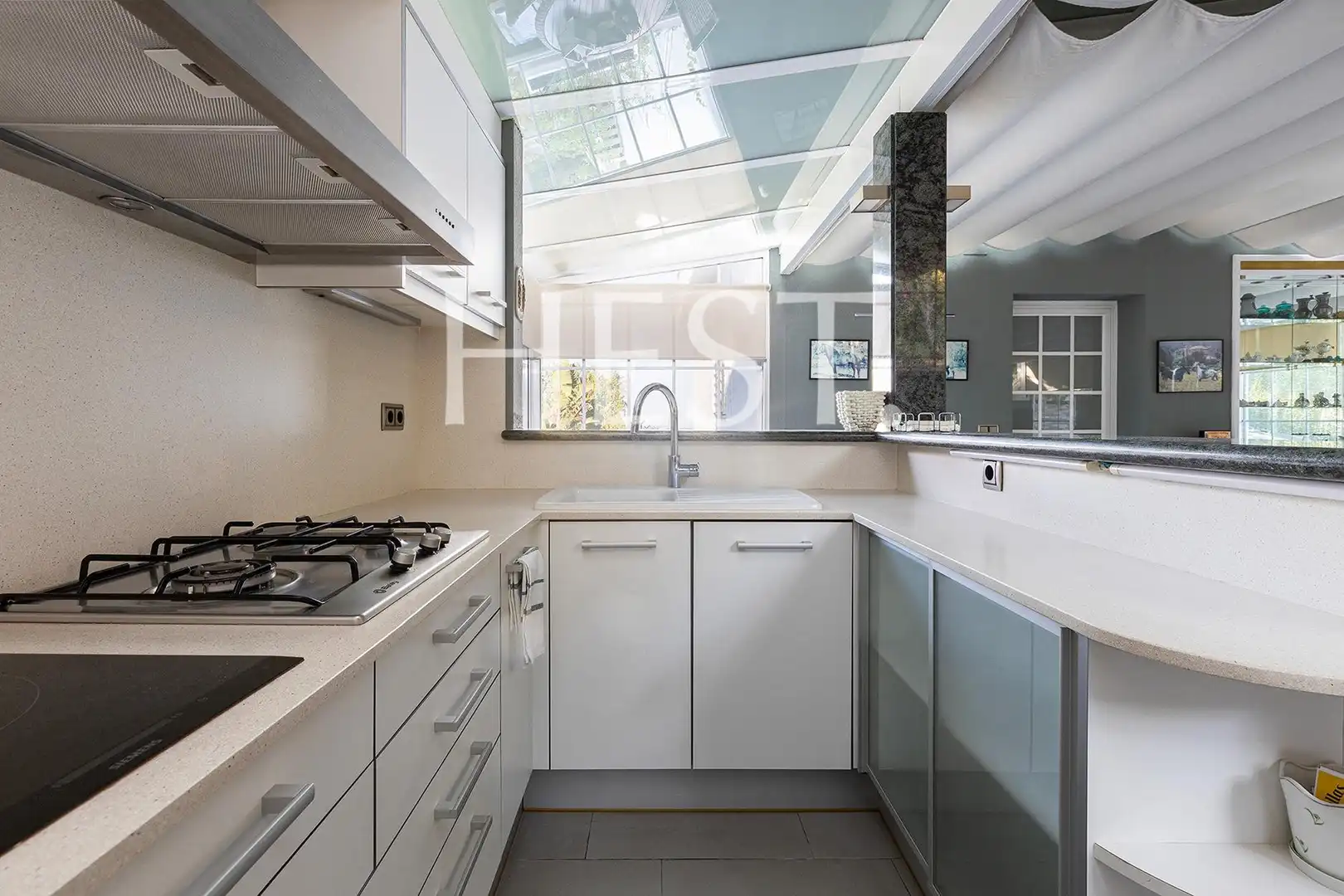 Cocina de Casa o chalet en venta en Castelldefels con Calefacción, Jardín privado y Parquet