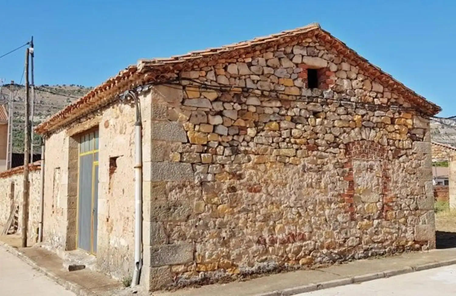 Exterior view of Industrial buildings for sale in Barbadillo del Mercado