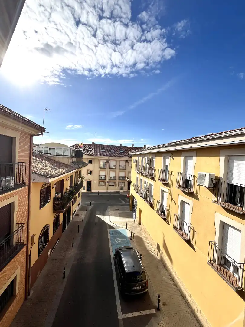 Vista exterior de Dúplex en venta en Illescas con Calefacción, Trastero y Balcón