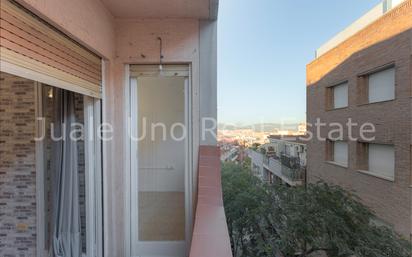 Balcony of Flat for sale in  Barcelona Capital  with Oven, Microwave and Balcony