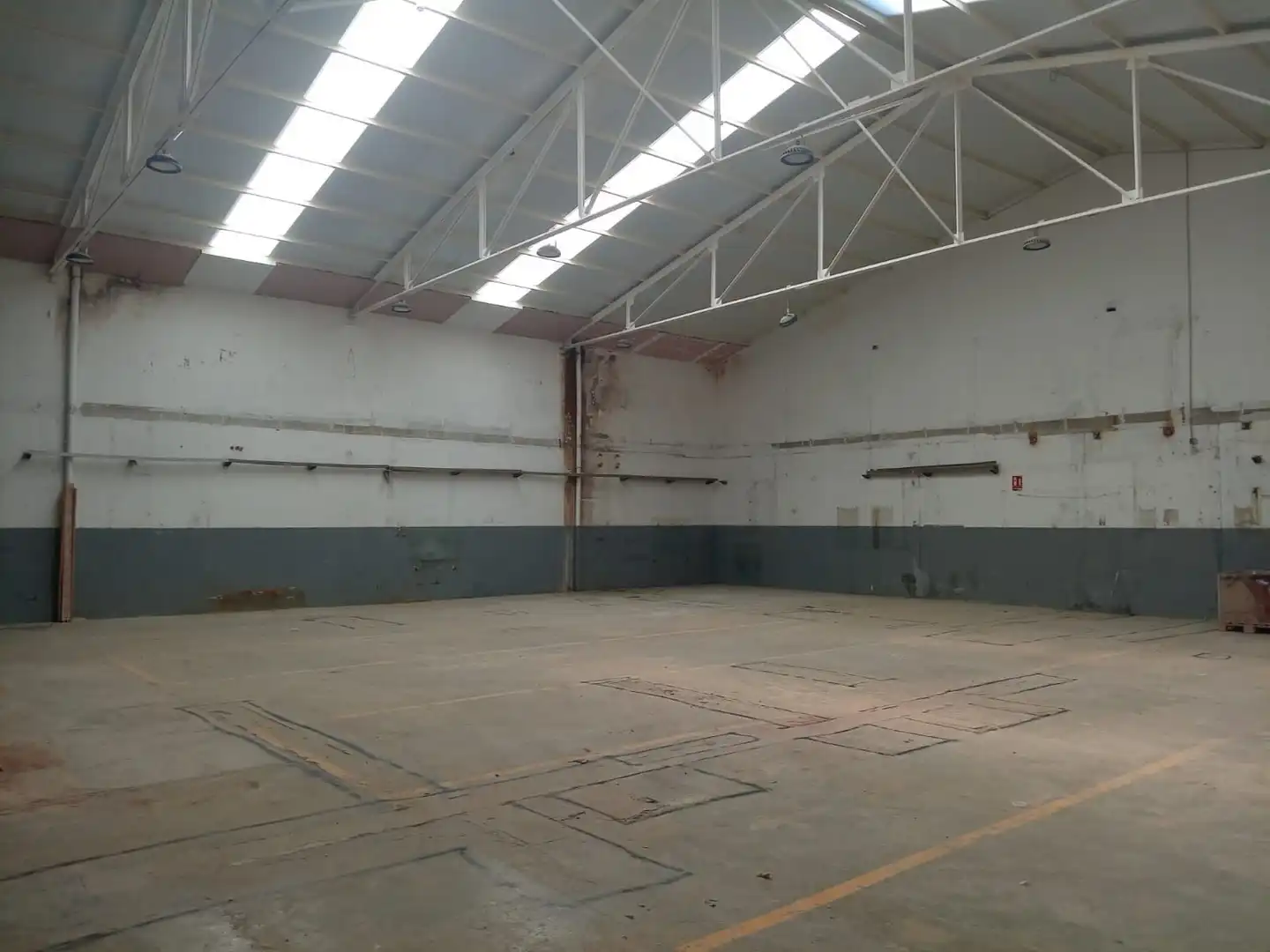Fabrikhallen zur Miete in Poble Sec