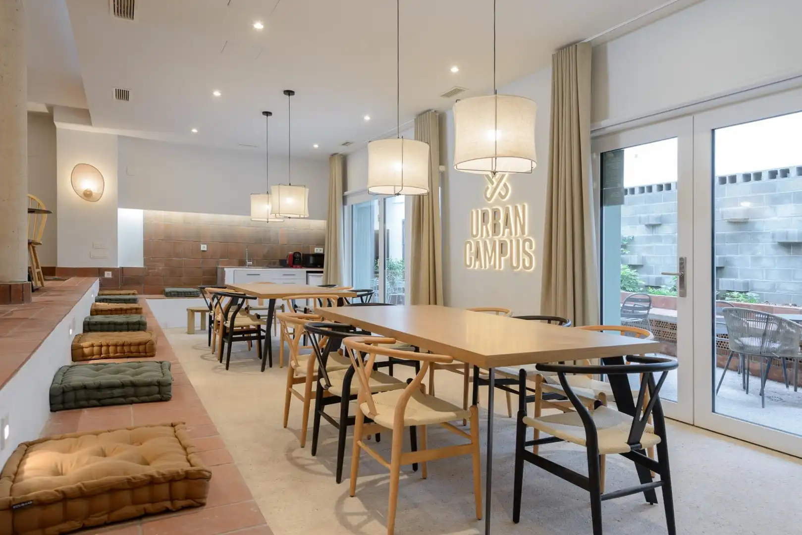 Study for rent in Madrid  with Air Conditioner, Heating and Furnished