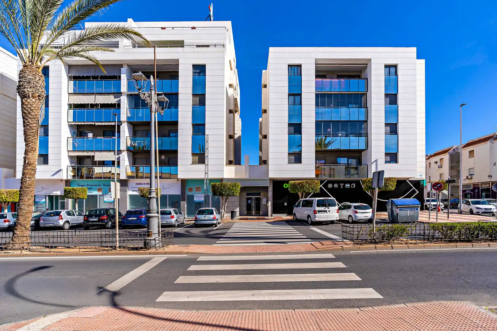 Vista exterior de Pis en venda en Roquetas de Mar ciudad