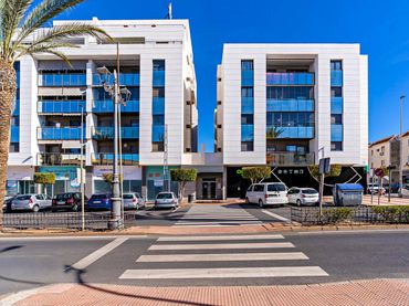 Wohnung mit Aufzug zum Verkauf in Avenida Roquetas de Mar