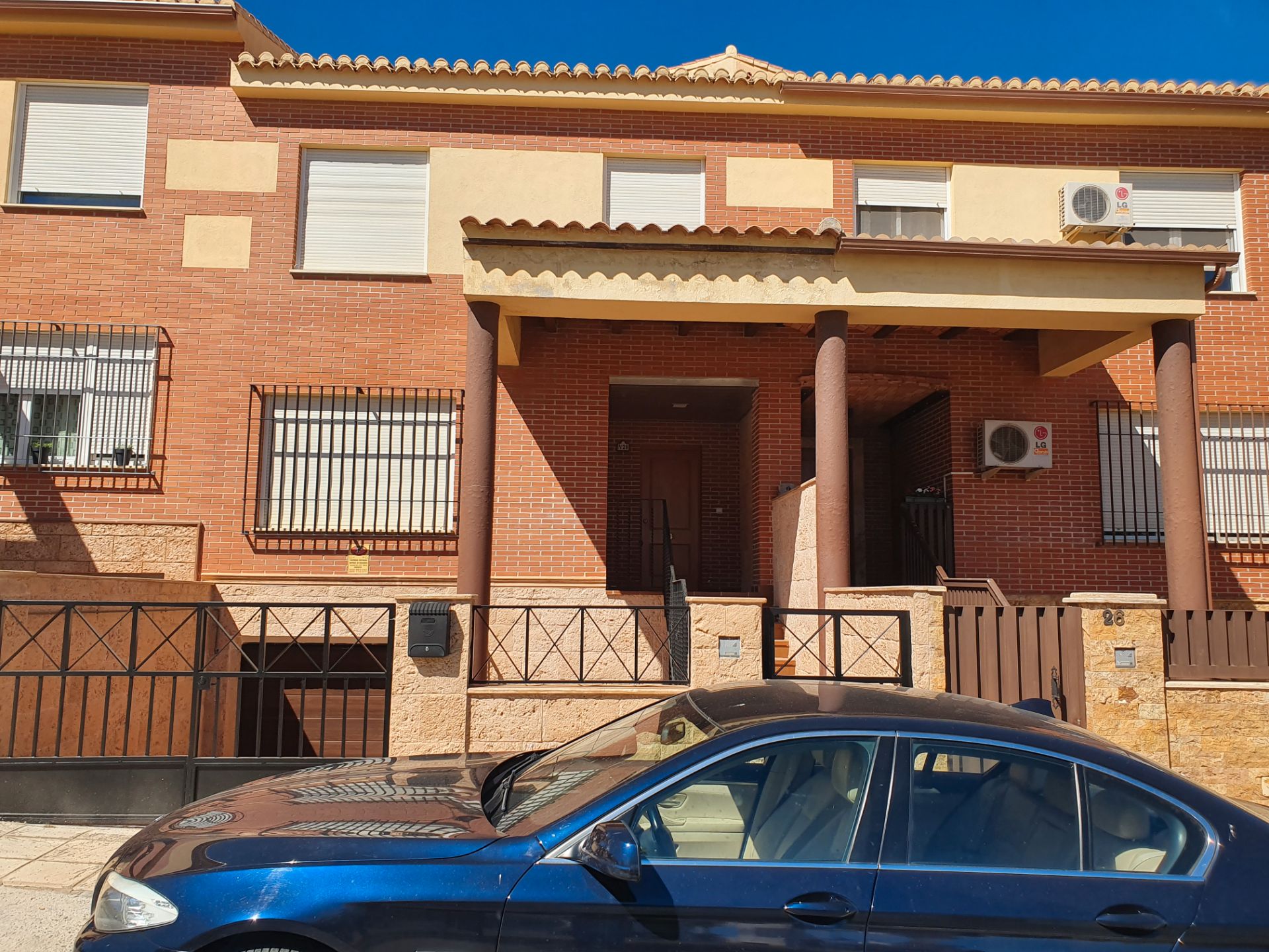 Exterior view of House or chalet to rent in Guadix  with Terrace
