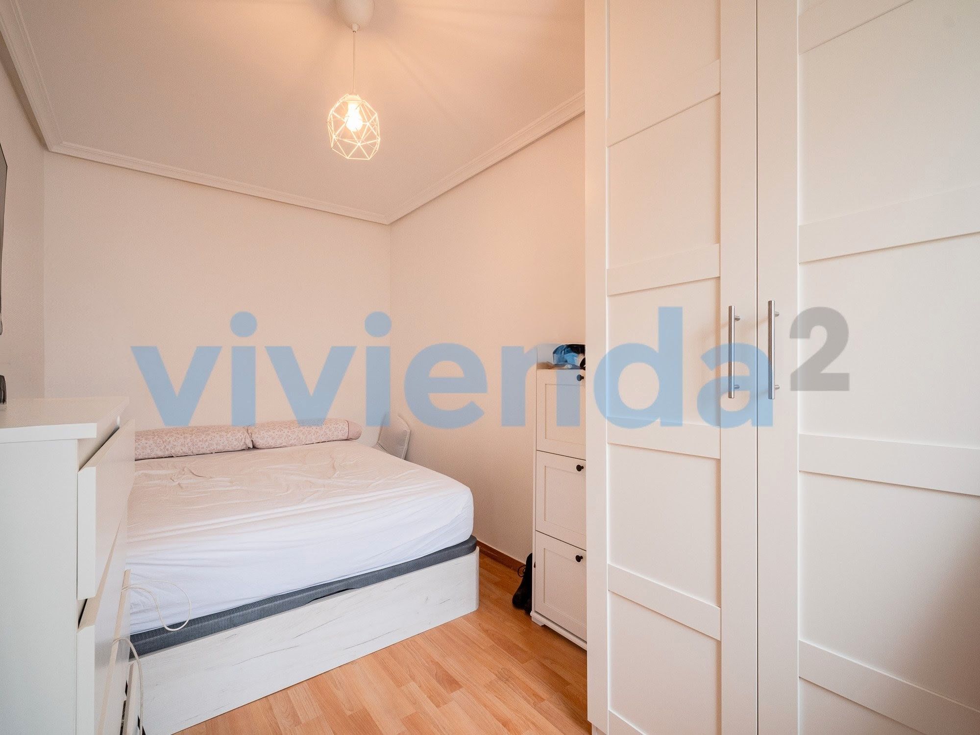 Bedroom of Flat for sale in  Madrid Capital