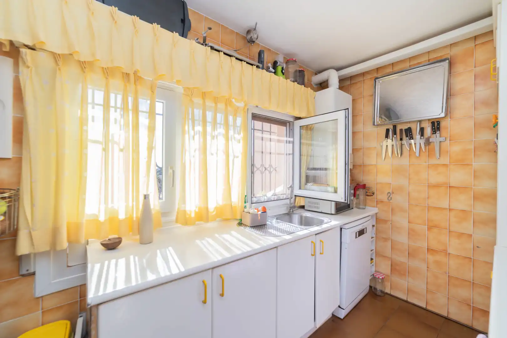 Kitchen of Houses for sale in Las Zorreras - Monte Encinar