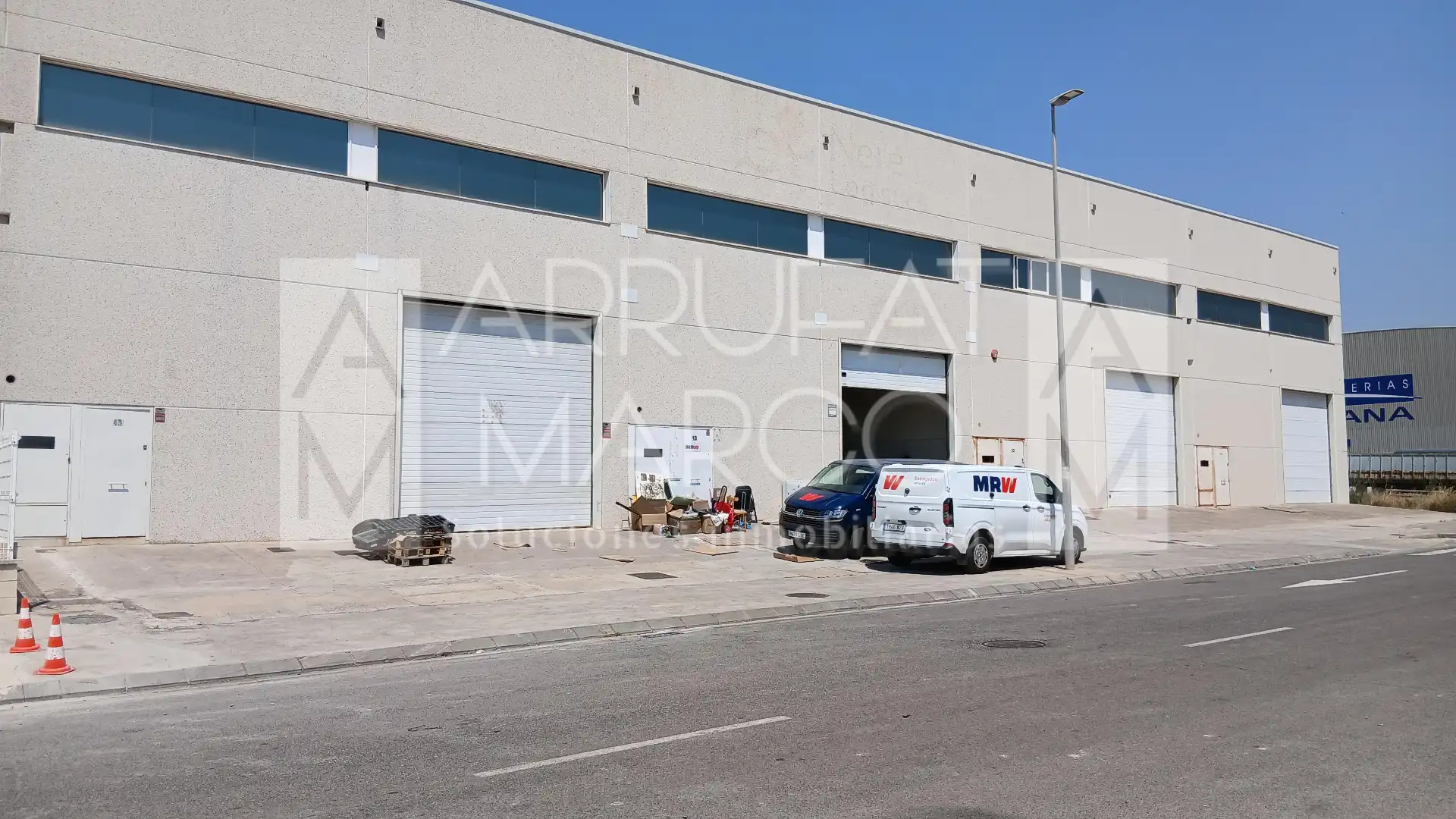 Außenansicht von Fabrikhallen zur Miete in Les Alqueries / Alquerías del Niño Perdido