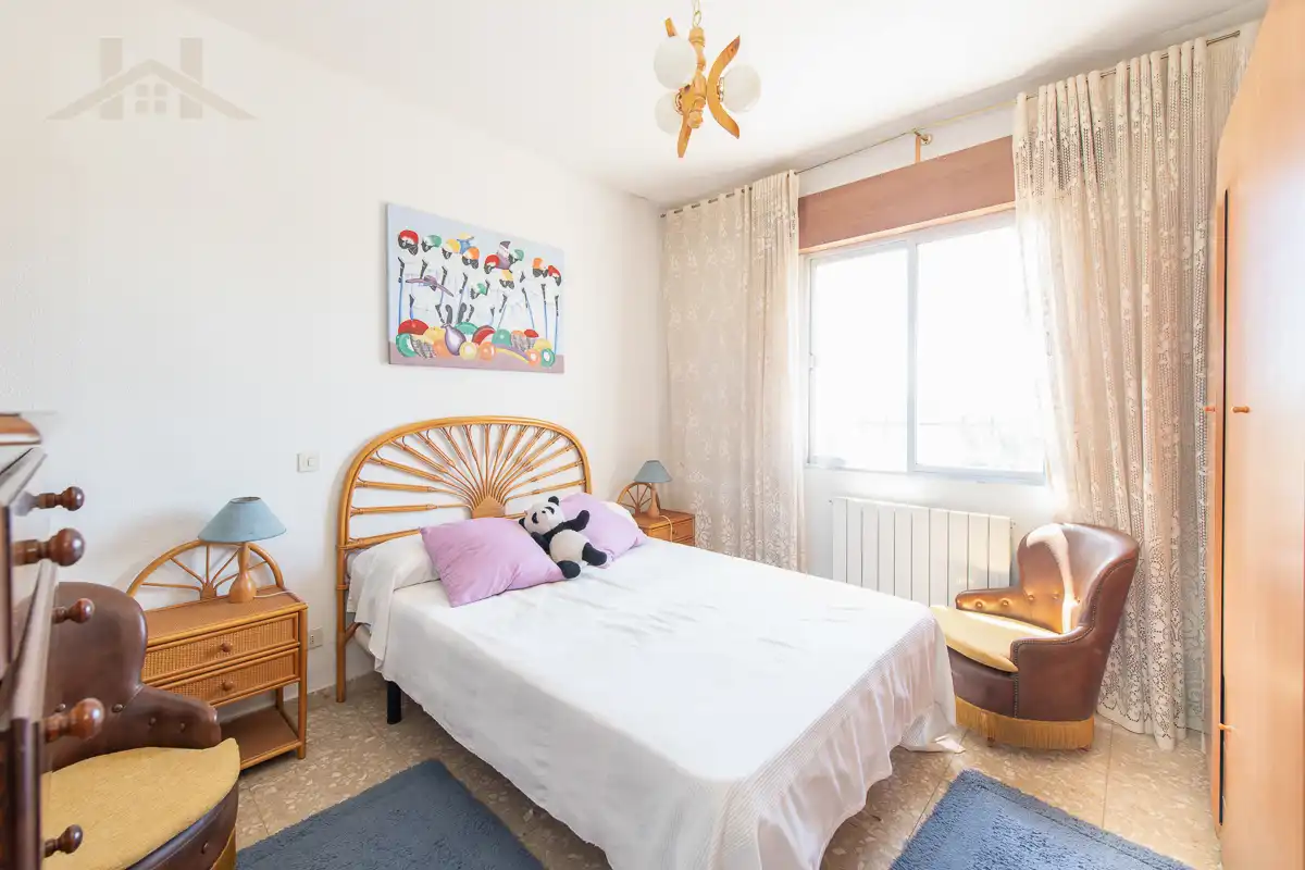 Habitación de Casa adosada en venta en Méntrida con Calefacción y Balcón