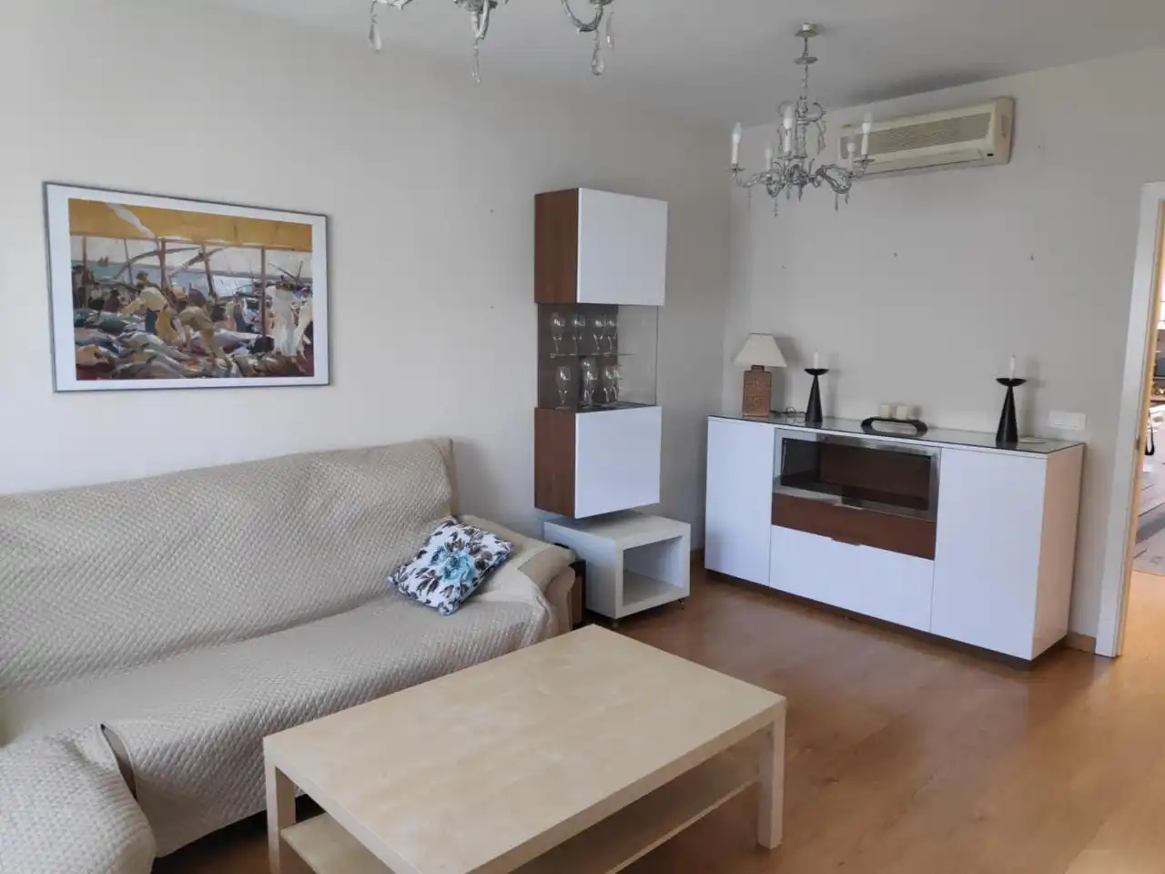 Sala de estar de Piso de alquiler en Sevilla con Aire acondicionado, Terraza y Amueblado