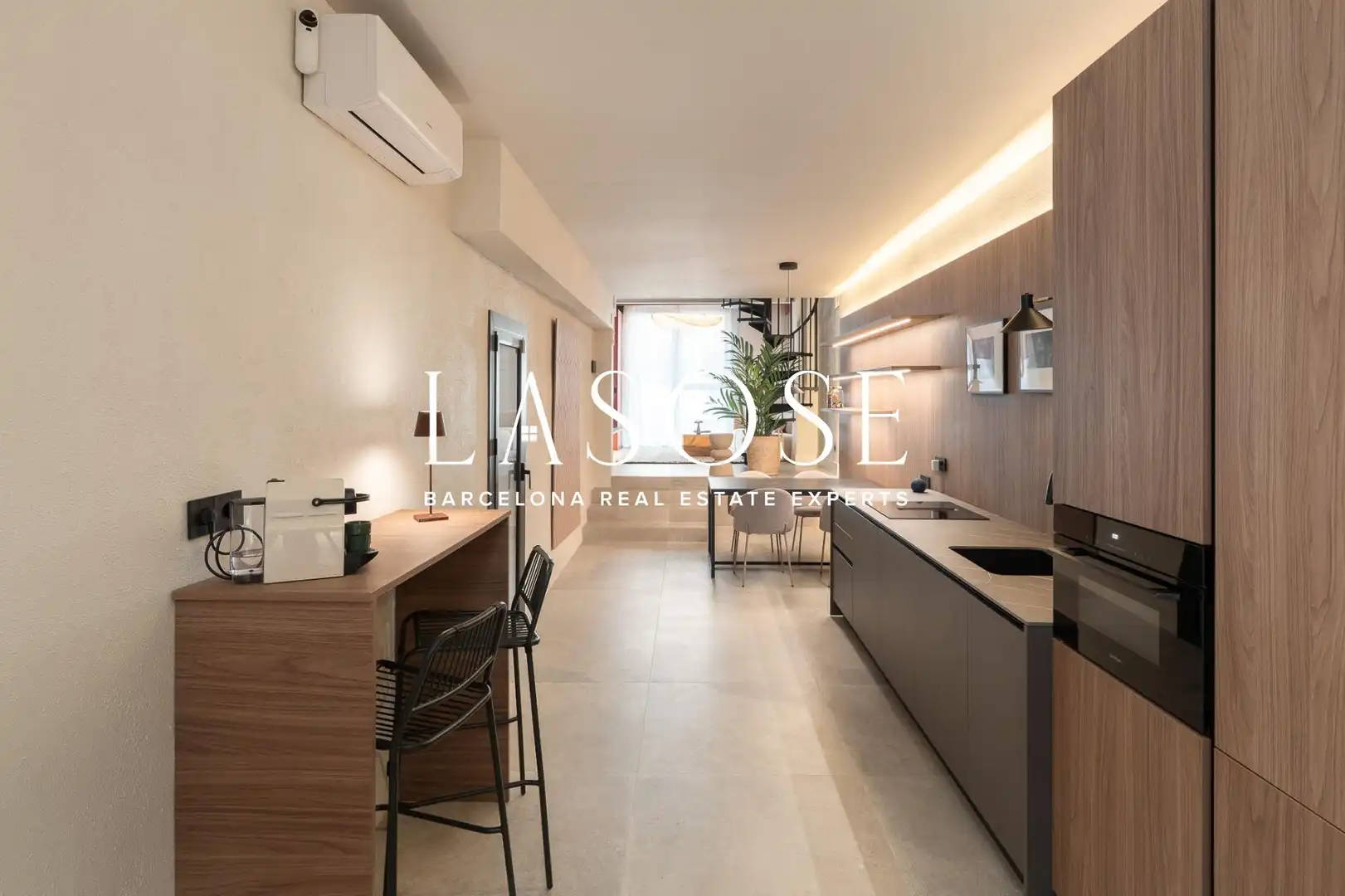 Cuina de Apartament de lloguer en Barcelona amb Aire condicionat, Calefacció i Terrassa