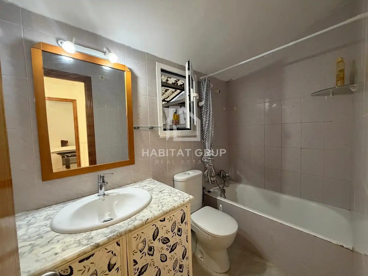 Bathroom of Duplexes for sale in Ciutadella de Menorca  with Air Conditioner, Heating and Terrace