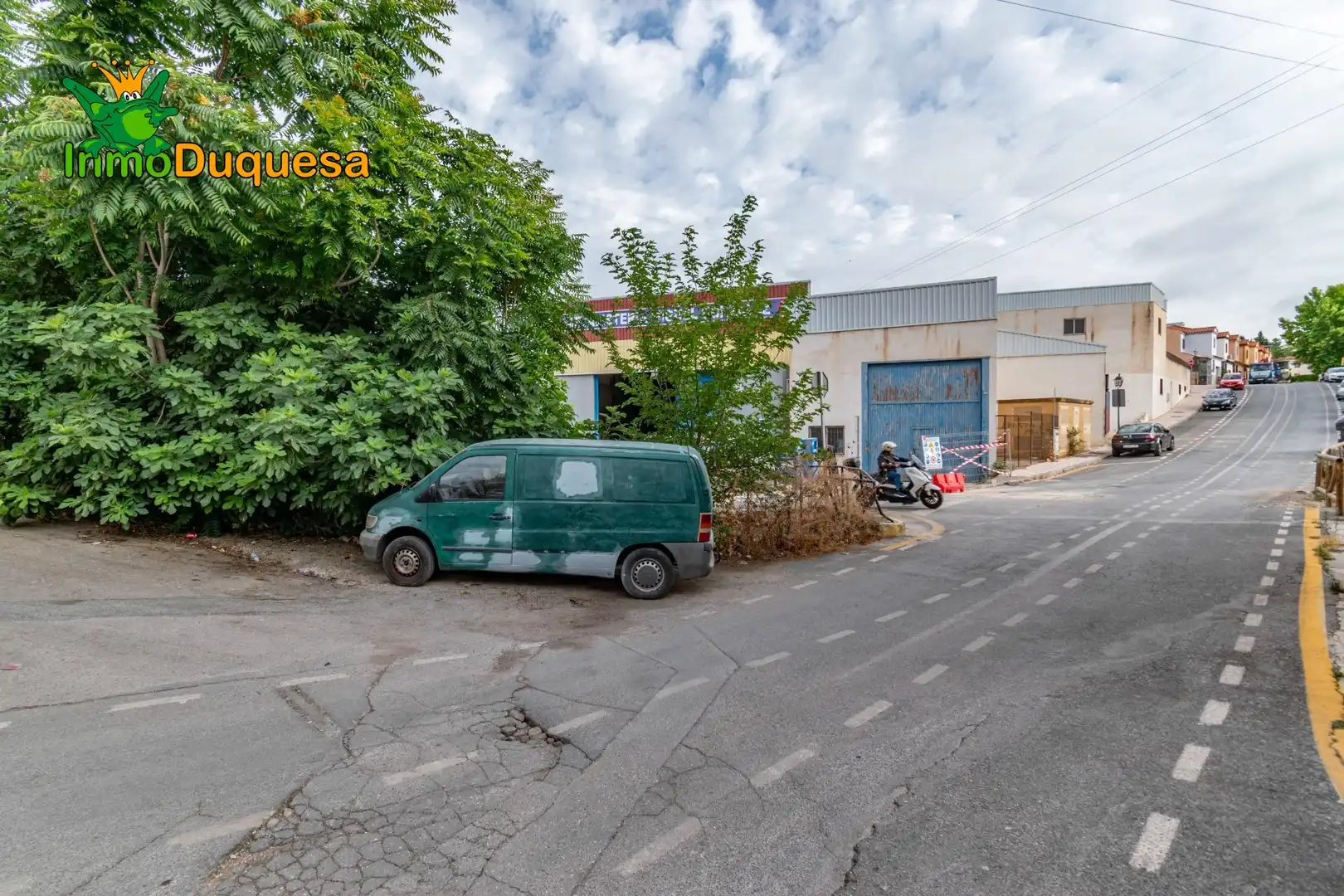 Exterior view of Industrial buildings for sale in Jun