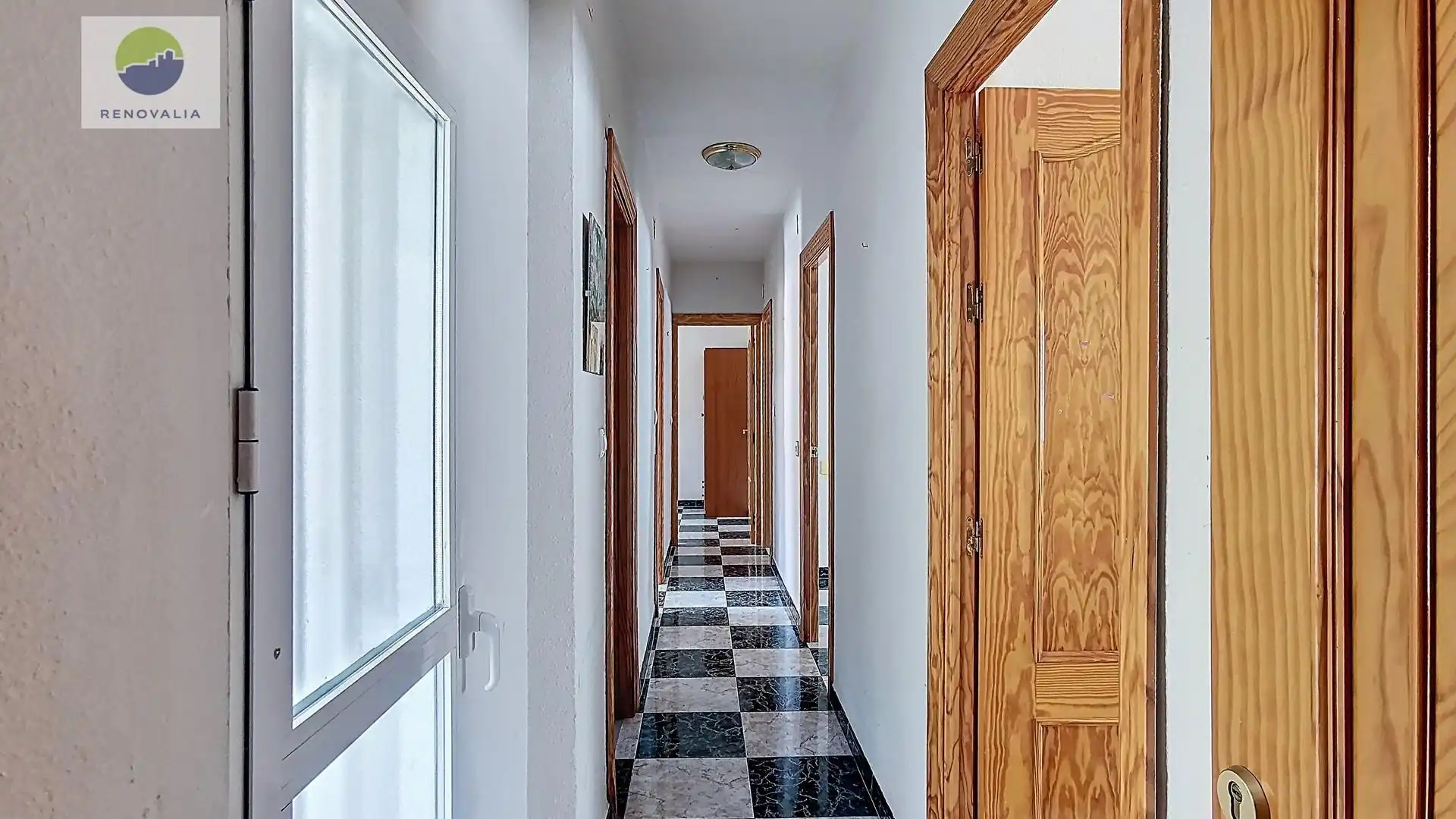 Casa con terraza en venta en Calle Pamplona, imagen 2
