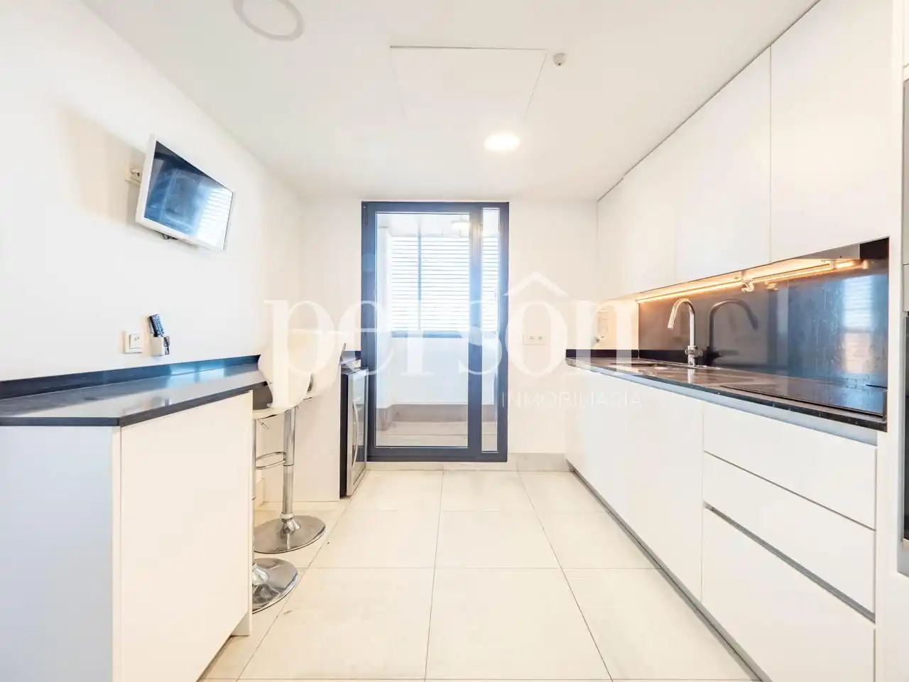 Küche von Wohnung zum Verkauf in Valencia mit Klimaanlage, Terrasse und Schwimmbad
