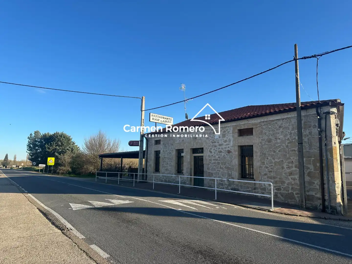 Vista exterior de Casa o xalet en venda en Valverdón amb Aire condicionat, Calefacció i Terrassa