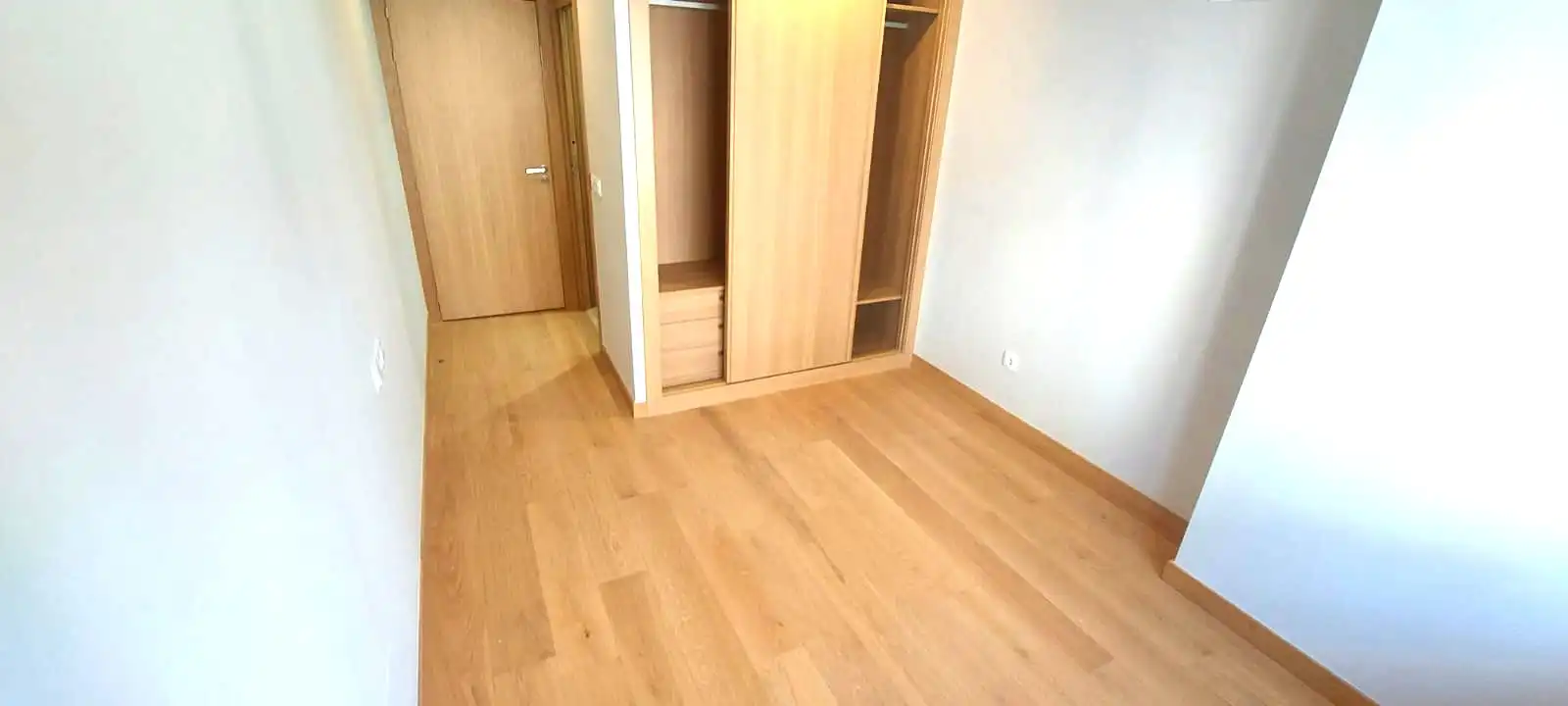 Habitación de Piso de alquiler en Vigo  con Calefacción, Parquet y Trastero