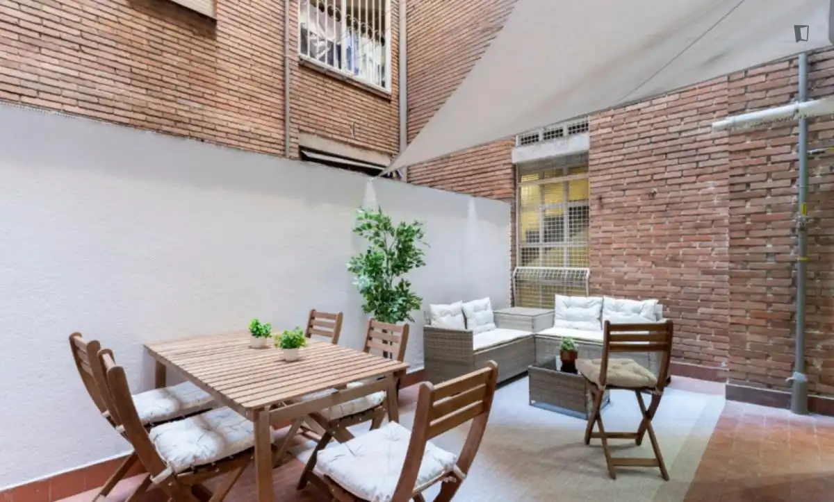 Terrasse von Wohnungen zur untervermieten in Madrid mit Möbliert, Ofen und Waschmaschine