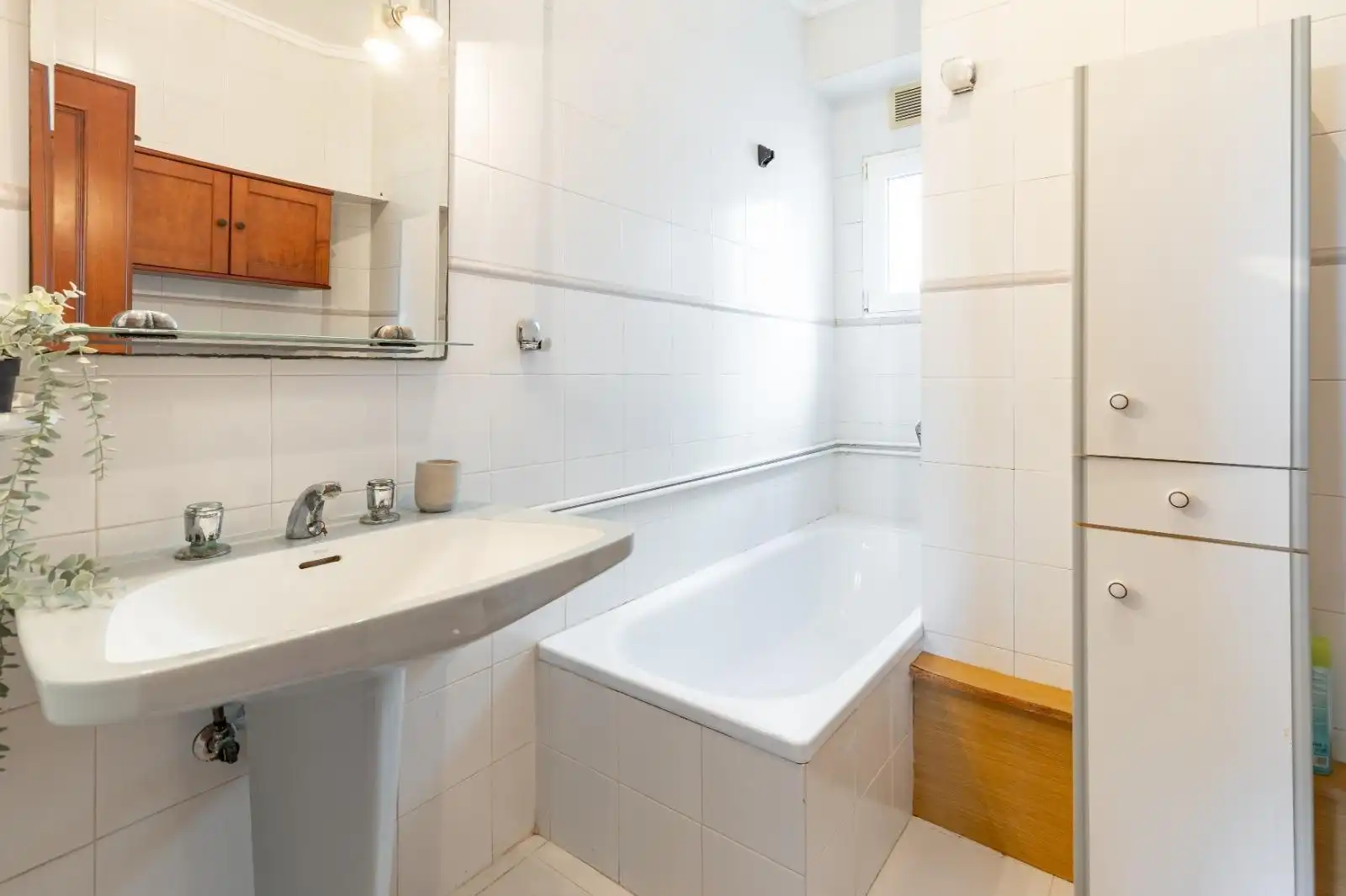Bany de Pis en venda en Valencia amb Parquet i Balcó