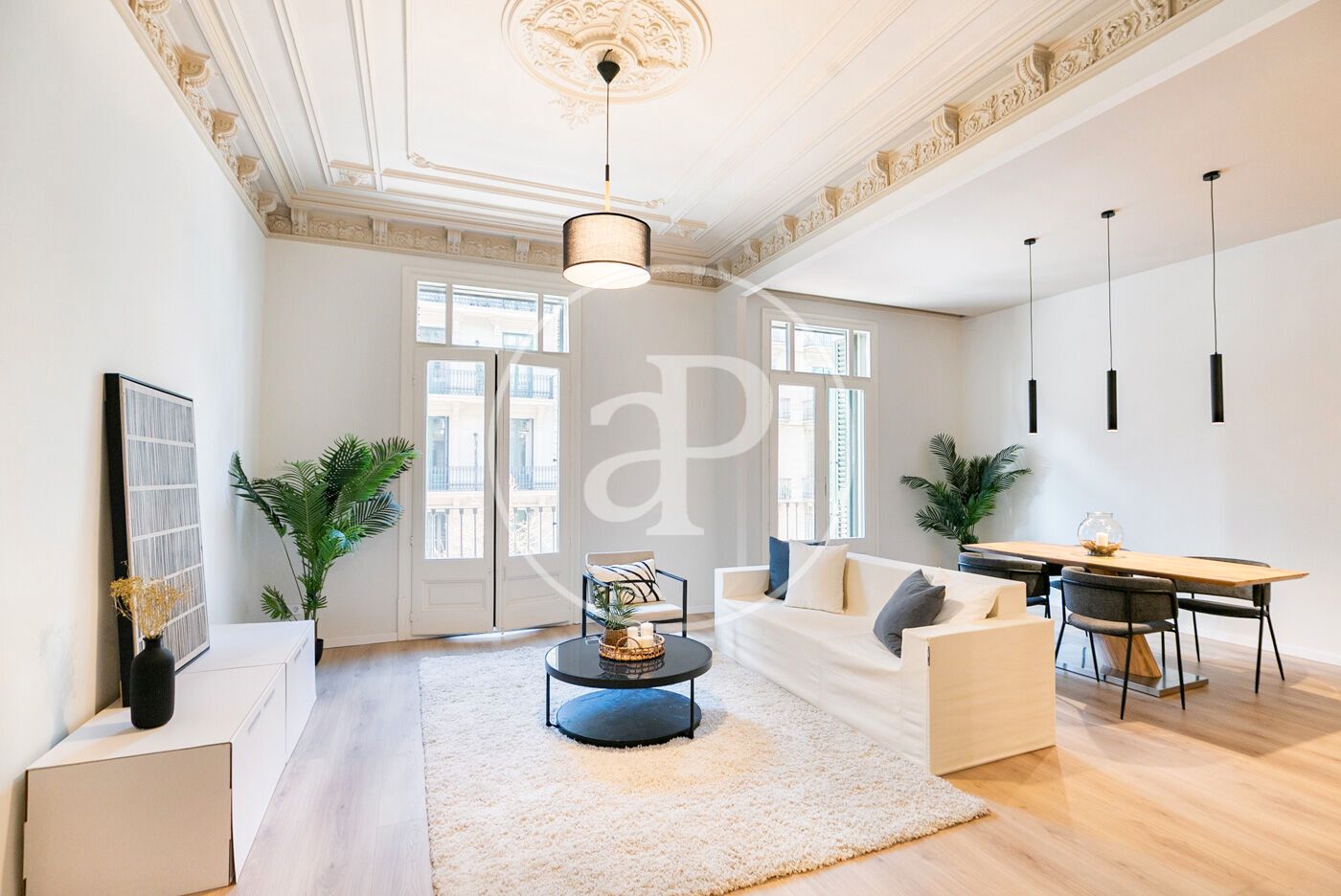 Living room of Flat for sale in  Barcelona Capital  with Air Conditioner, Heating and Balcony