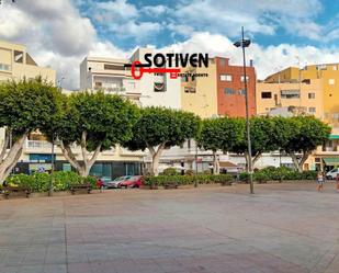 Vista exterior de Apartament en venda en Guía de Isora amb Balcó