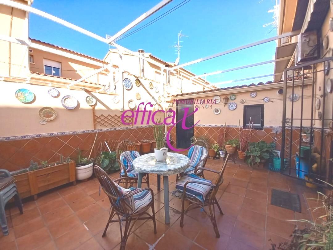 Terrace of House or chalet for sale in Torrijos  with Air Conditioner, Heating and Furnished
