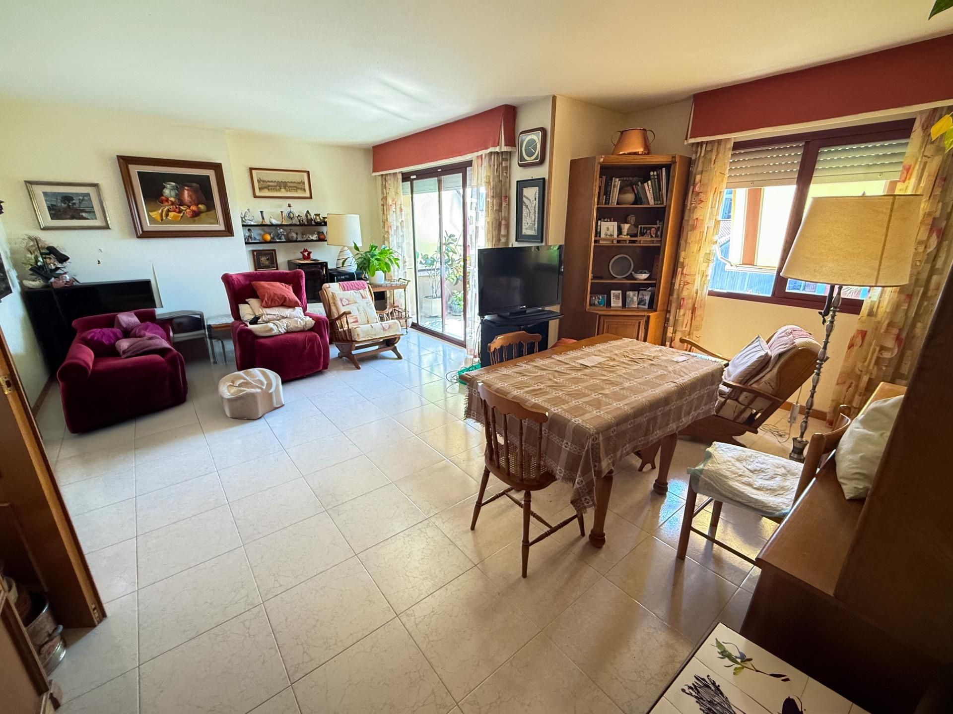Living room of Flat for sale in Calafell  with Terrace and Community pool