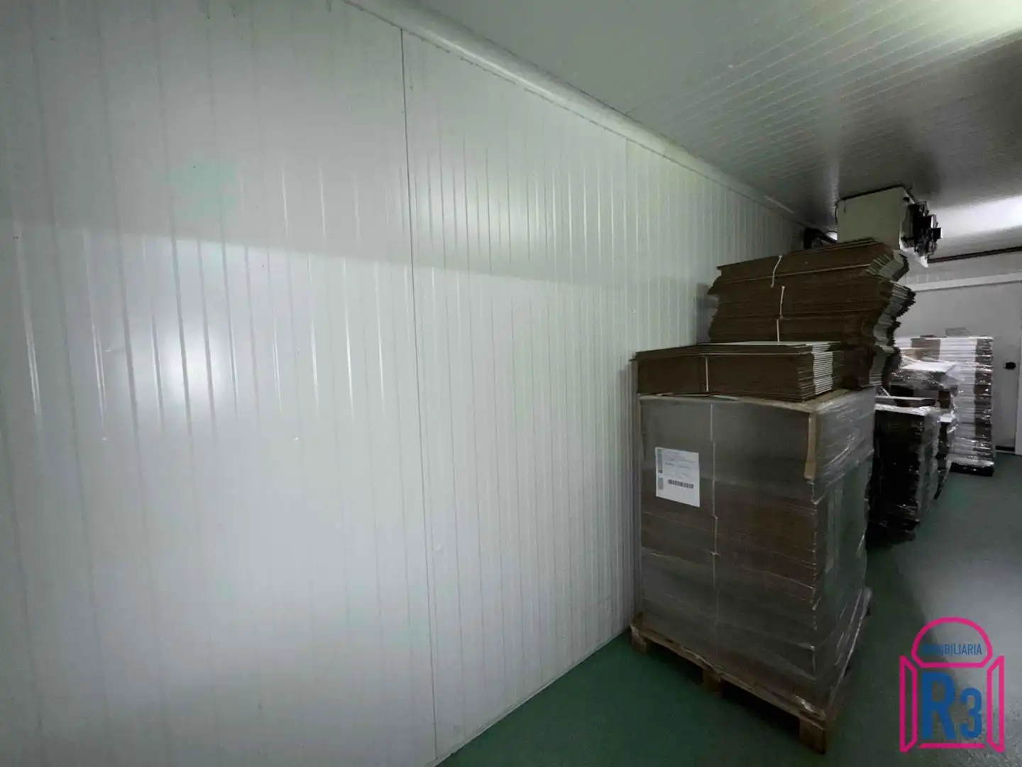 Nau industrial en venda en Sariegos amb Calefacció