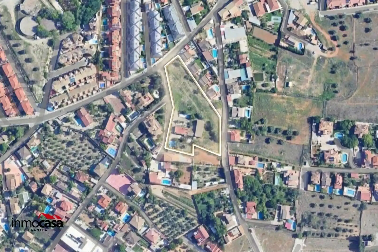 Terrenos y solares en venta en Calle de la Alcazaba