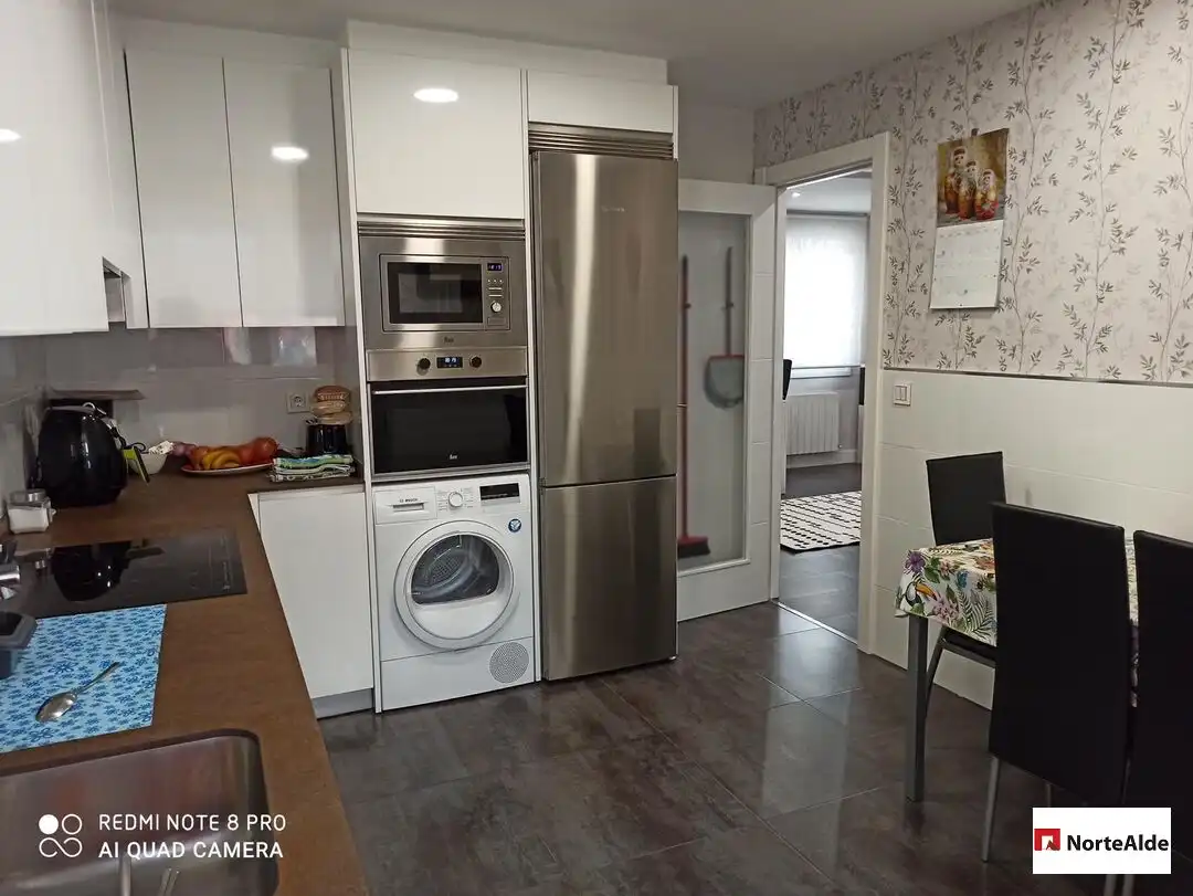 Cocina de Piso en venta en Barakaldo  con Calefacción