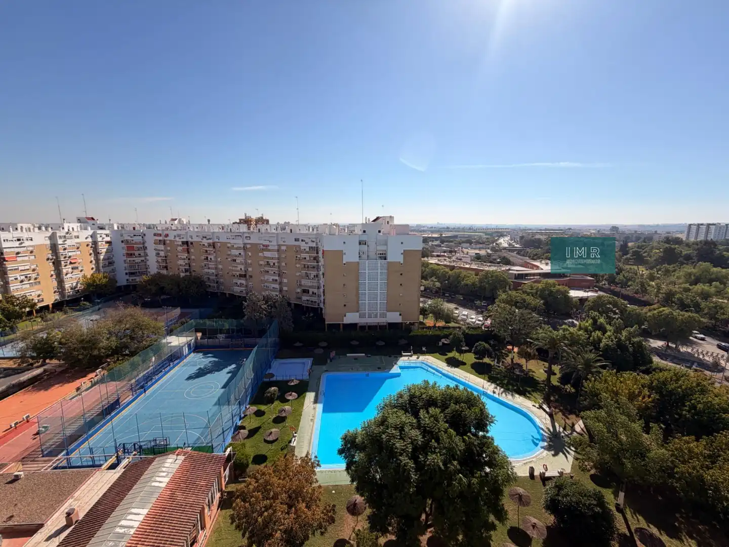 Piscina de Piso en venta en Cerro - Amate