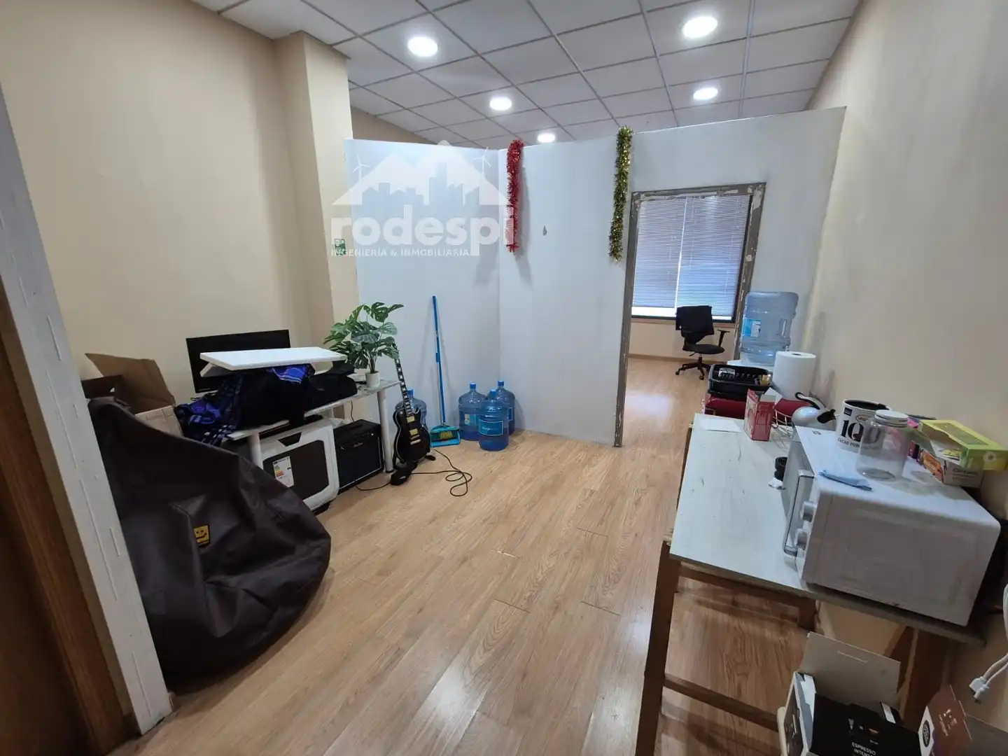 Local comercial en alquiler en CASTELAO
