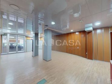 Local comercial en venta en Carrer de les Arts i dels Oficis