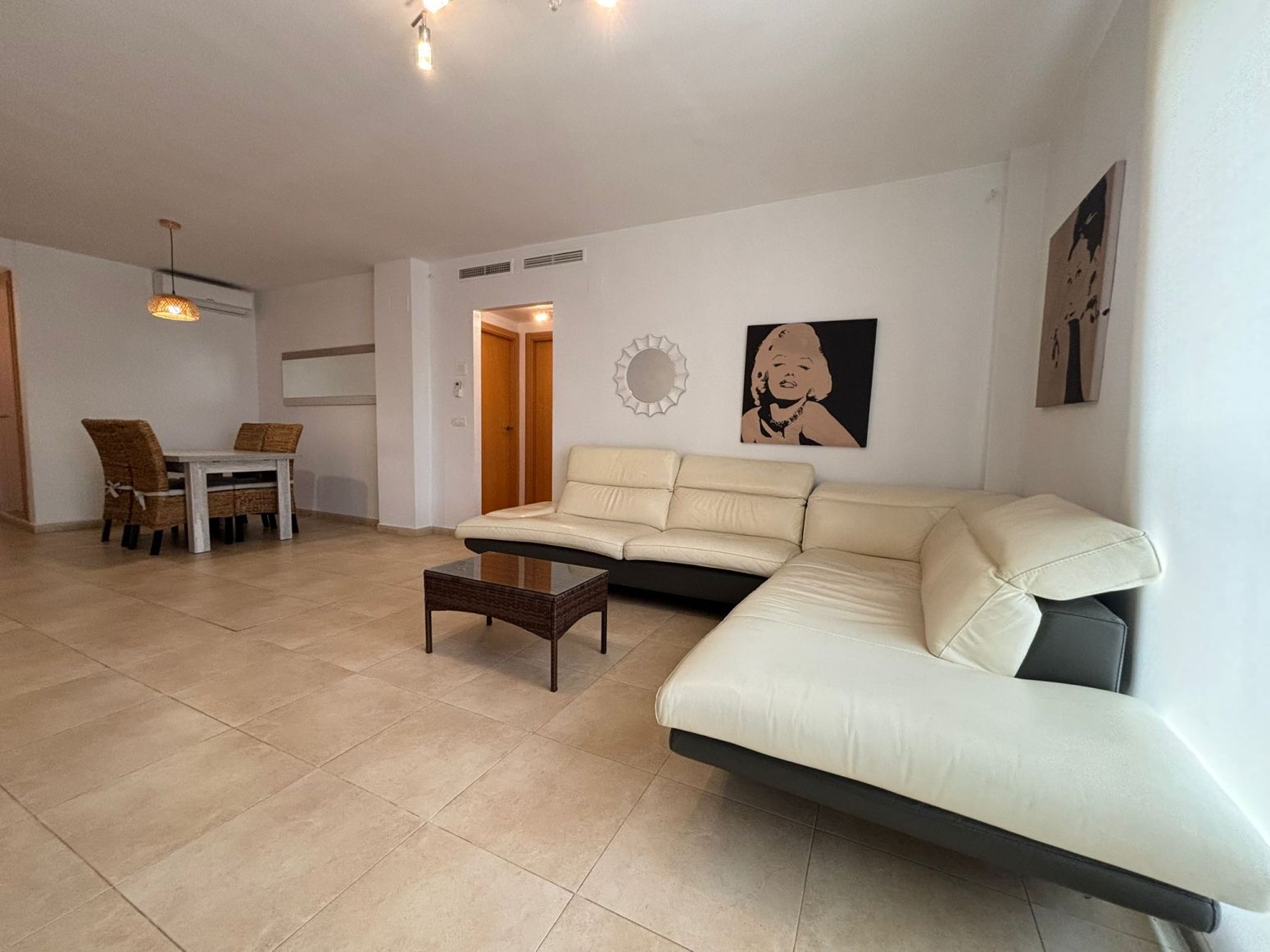 Sala d'estar de Pis de lloguer en Canet d'En Berenguer amb Calefacció