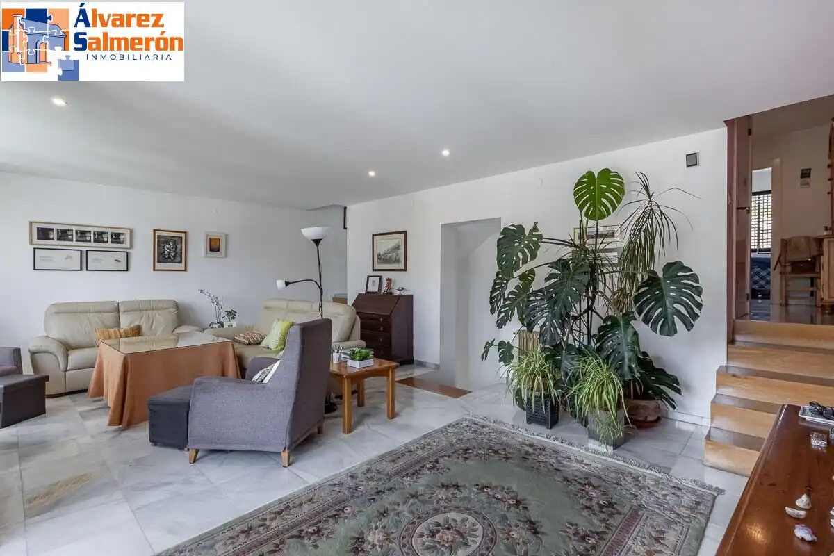 Living room of Houses for sale in Granada  with Air Conditioner, Terrace and Storage room