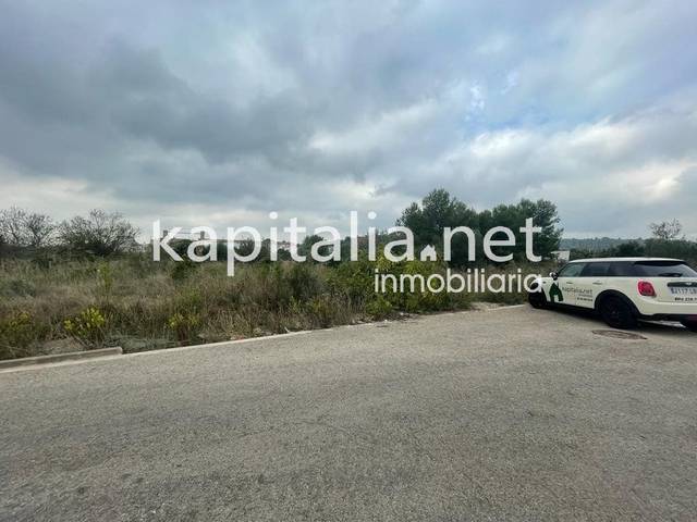 Terreno residencial en Venta en L'Alcúdia de Crespins