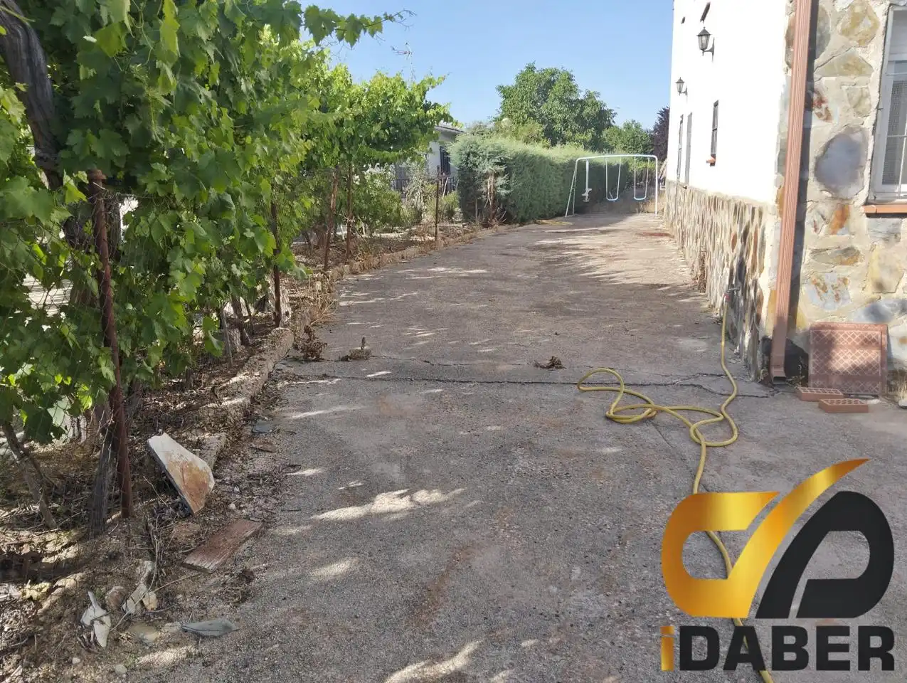 Aparcament de Casa o xalet en venda en El Viso de San Juan amb Aire condicionat, Calefacció i Jardí privat