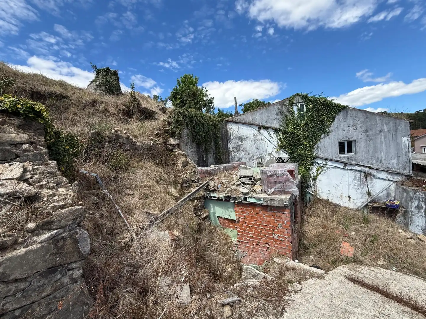 Exterior view of Houses for sale in Boiro  with Private garden